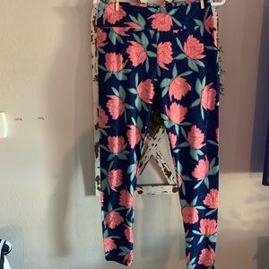 LulaRoe tall and curvy leggings brand new w/o tags